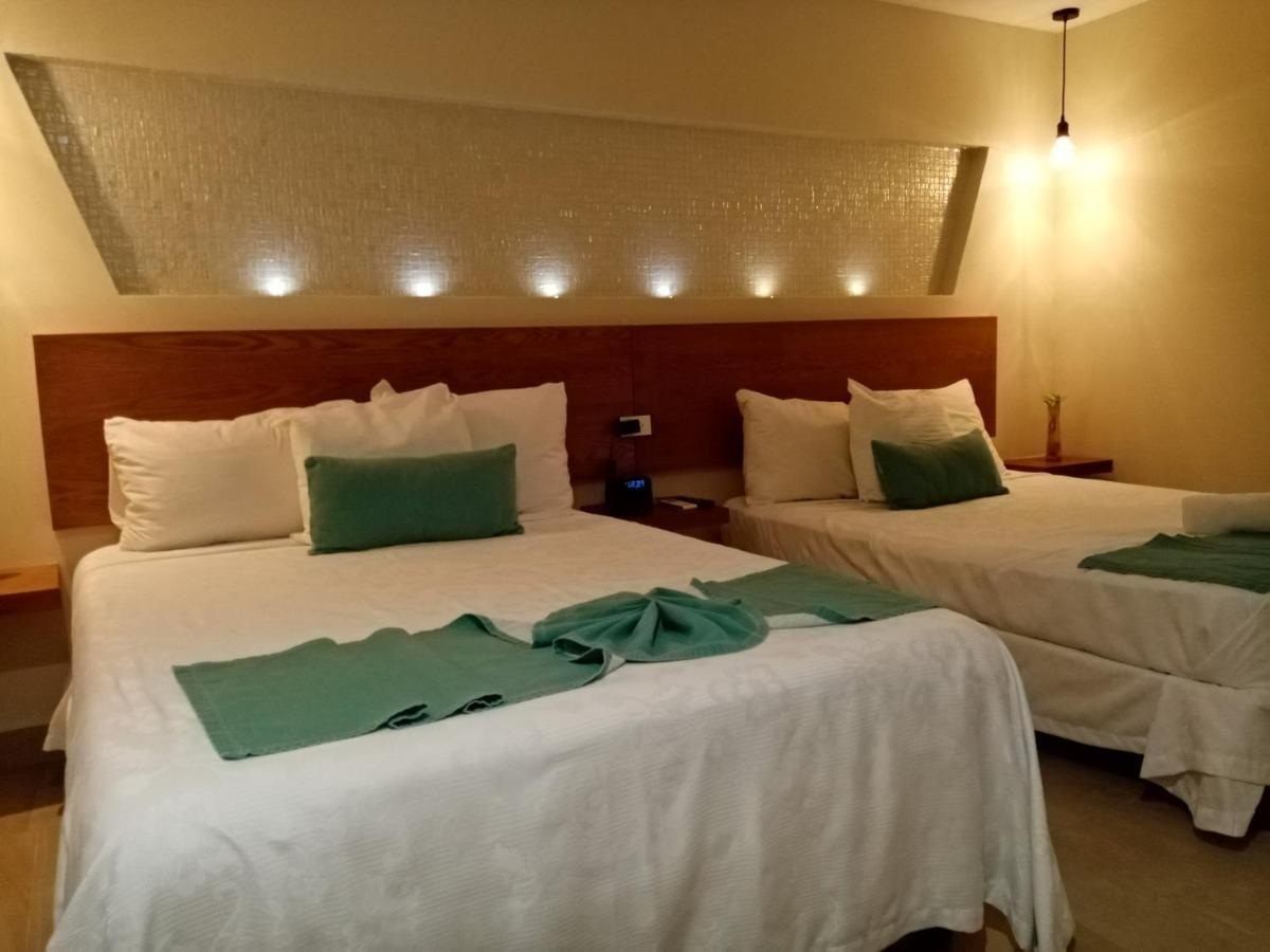 Brisas 10 Beachside Suites Канкун Екстериор снимка