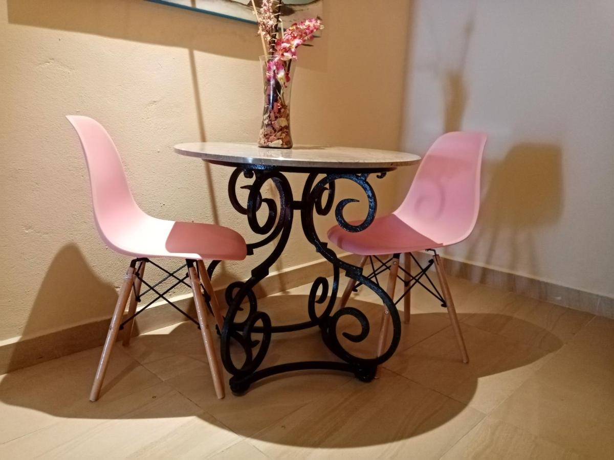 Brisas 10 Beachside Suites Канкун Екстериор снимка